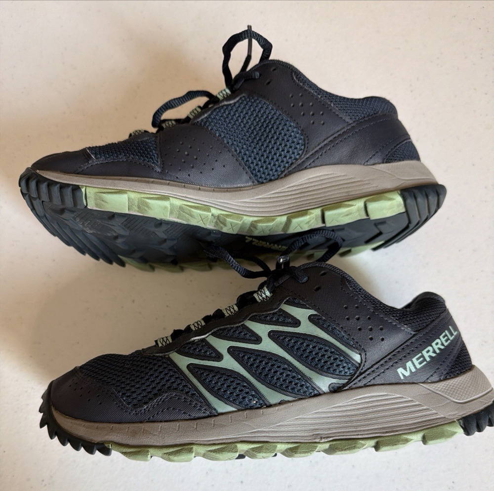 Merrell Womens Wildwood J5066800 navy Blue Hiking Shoes Sneakers 7.5